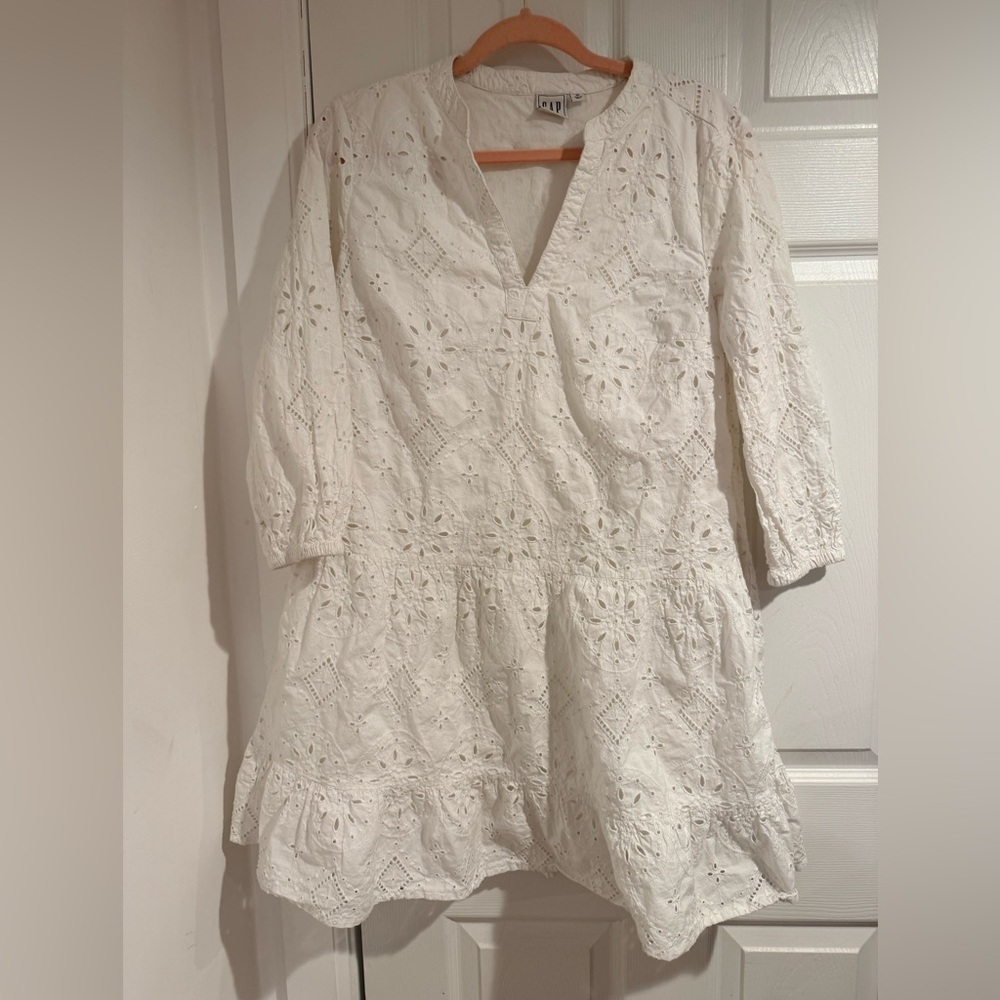 GAP Ivory Eyelet Long Sleeve Dress